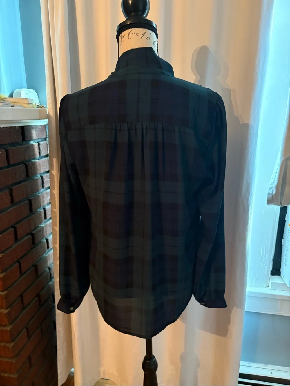 Like New J Crew Dark Green & Navy Plaid Tie-Neck Blouse sz S